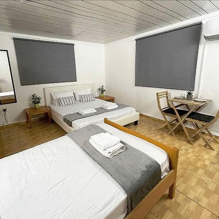 Comfortable, Modern Studio Apartment โปรทาราส ภายนอก รูปภาพ